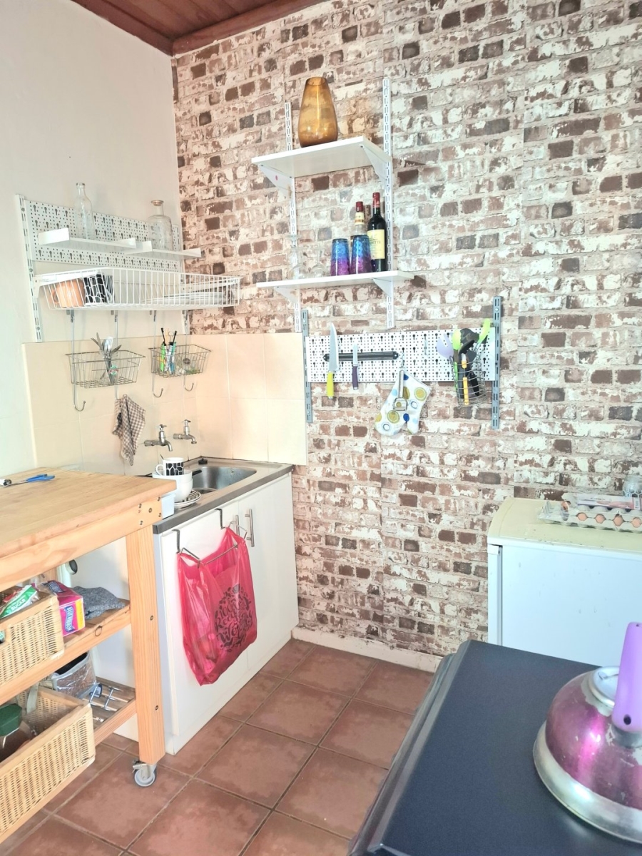 5 Bedroom Property for Sale in Oakdale Western Cape